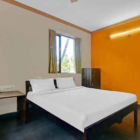 Capital O 85357 Hotel Sai Datta קלנגוטה מראה חיצוני תמונה